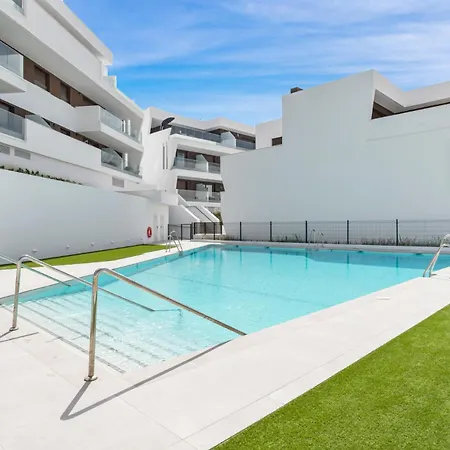 Luxury 2br Atica Homes